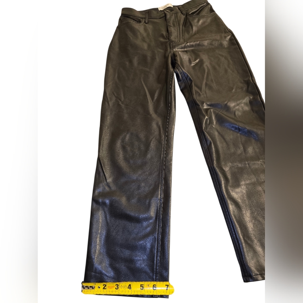 Abercrombie & Fitch Women’s Faux Leather Ankle Straight Pants Black Size 27 / 4 - Picture 8 of 11